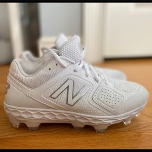New Balance softball cleats size 7